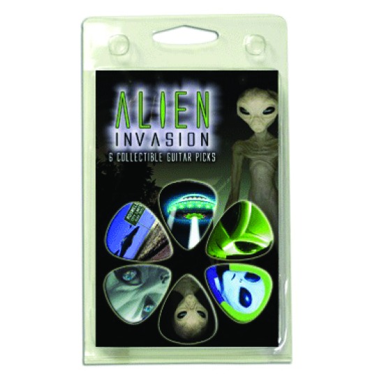 Hot Picks Alien Invasion Clamshell